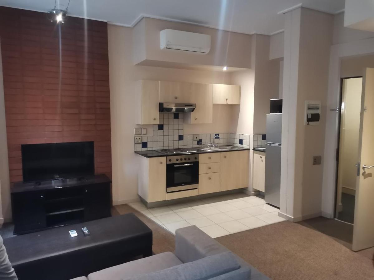 Mapungubwe Hotel Apartments Marshalltown ヨハネスブルグ エクステリア 写真