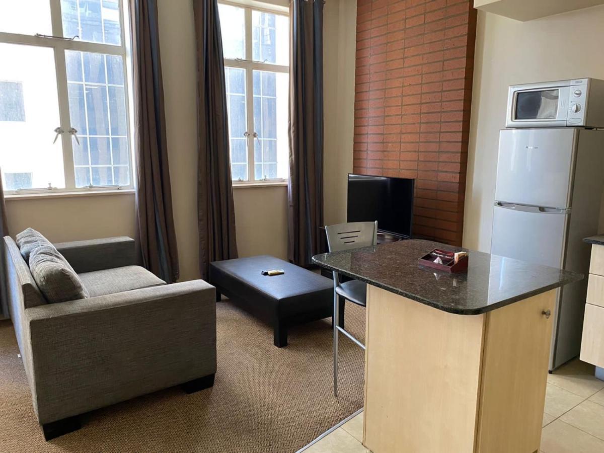 Mapungubwe Hotel Apartments Marshalltown ヨハネスブルグ エクステリア 写真