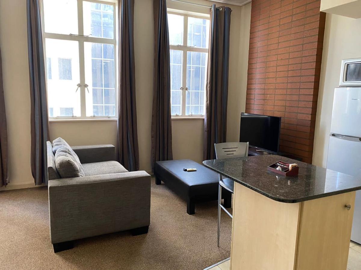 Mapungubwe Hotel Apartments Marshalltown ヨハネスブルグ エクステリア 写真