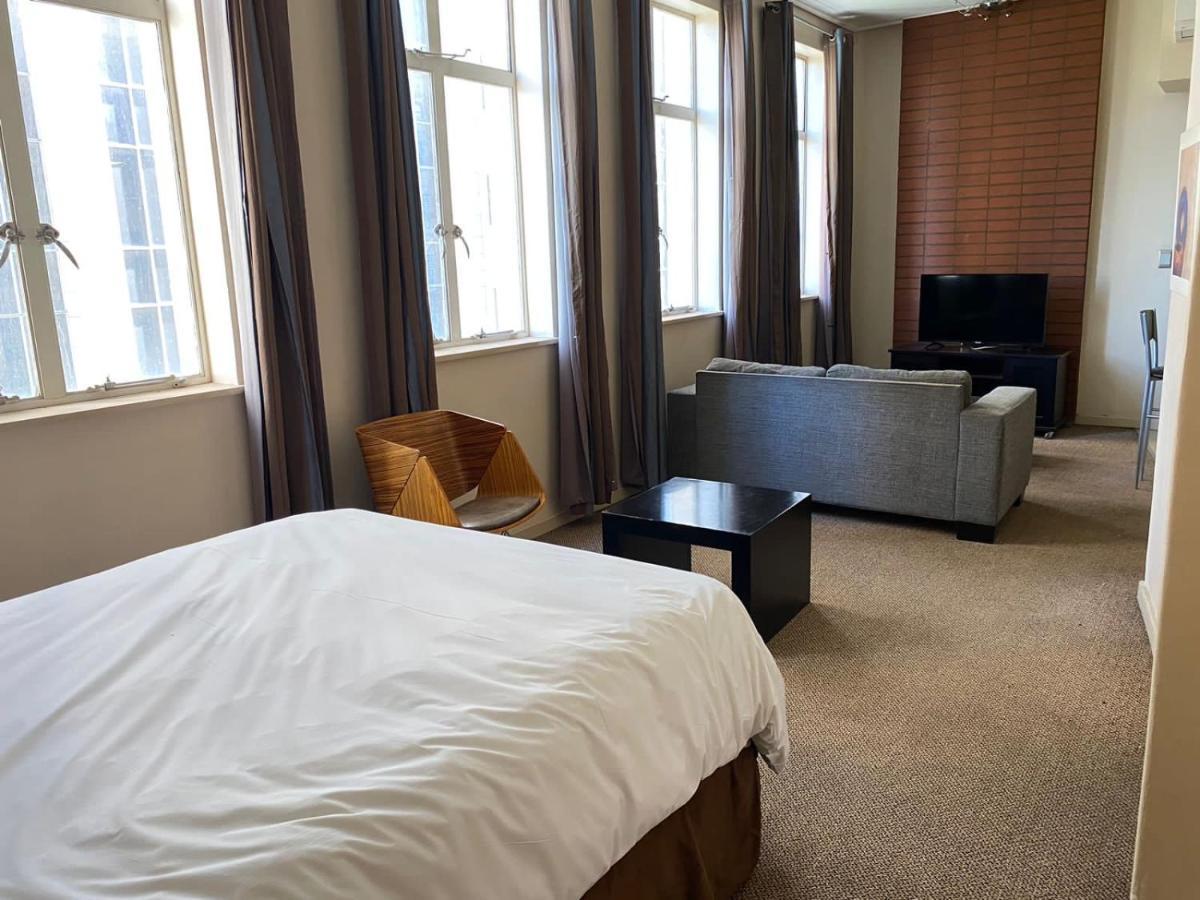 Mapungubwe Hotel Apartments Marshalltown ヨハネスブルグ エクステリア 写真