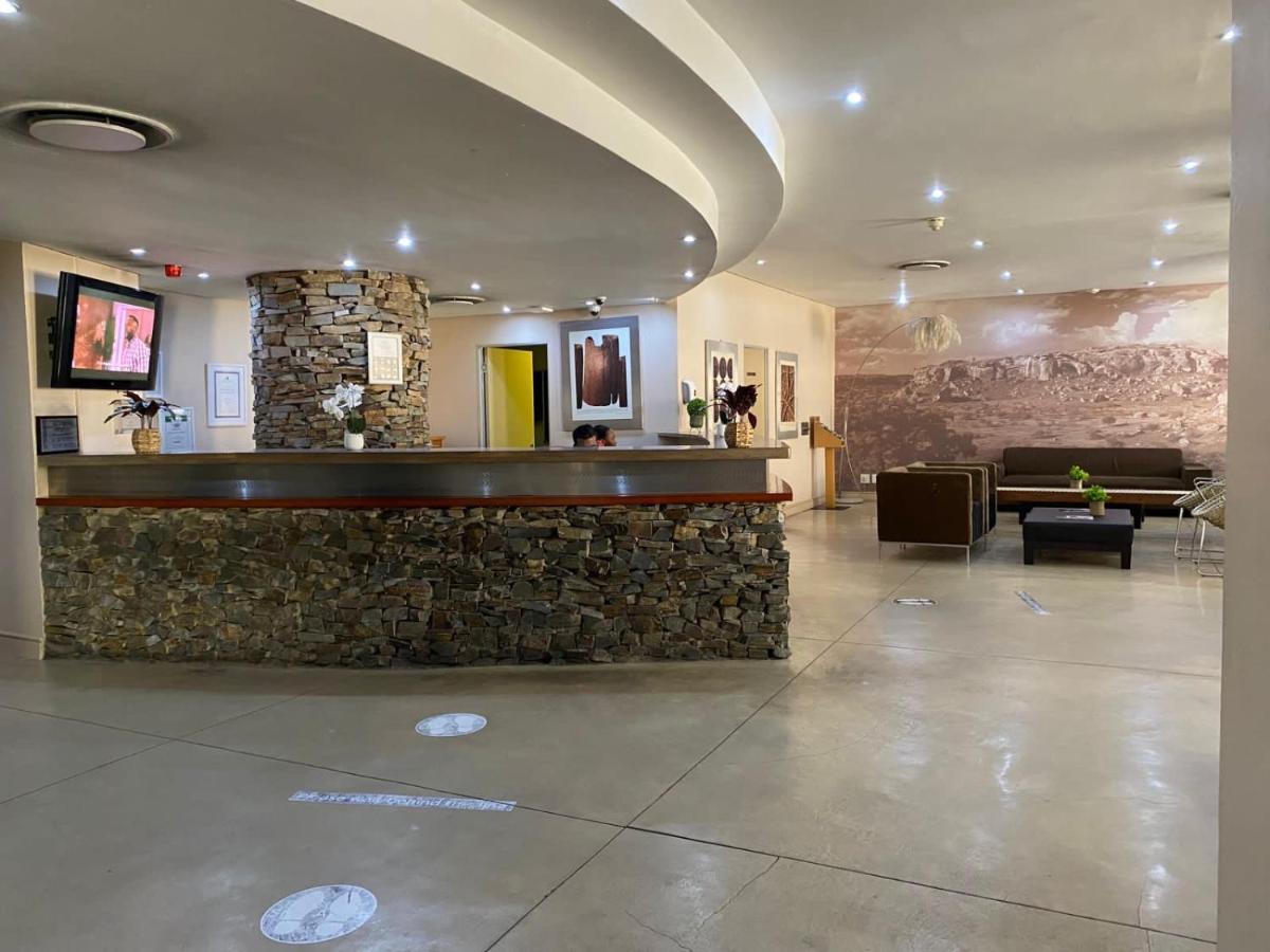 Mapungubwe Hotel Apartments Marshalltown ヨハネスブルグ エクステリア 写真